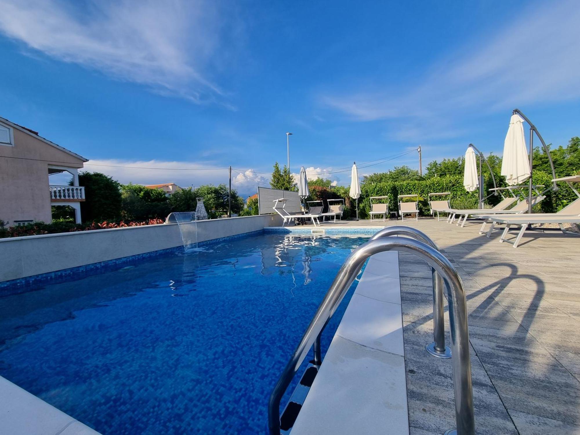 Apartments Lea With Pool Малинська Екстер'єр фото